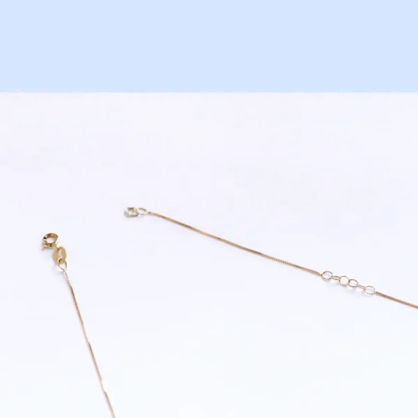 Fashion Delicato passo alle spalle delle parole. Necklace Necklaces