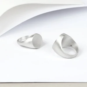 Hot Fiore Ciliegio Primo. Chevalier Rings | Customized Products