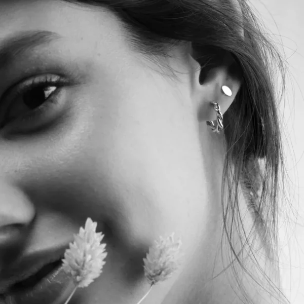 Clearance Le nere di Chagall. Single earrings Earrings