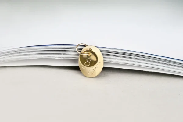 Fashion Puces. Oval Gold Pendant Pendants | Customized Products