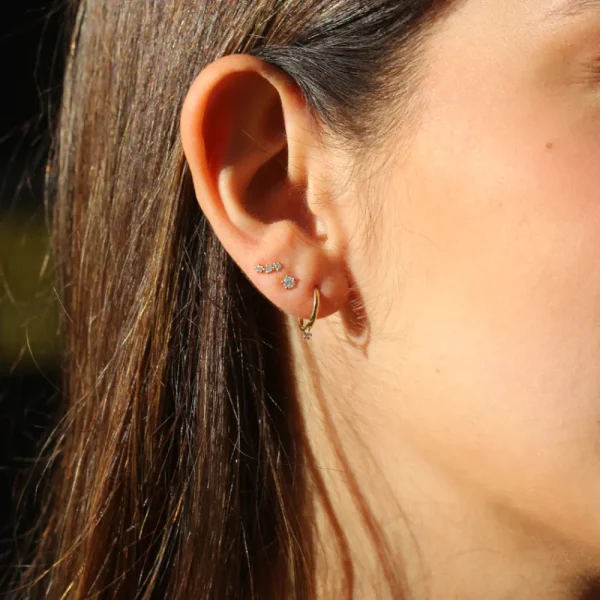 Outlet 7 sighs. Single earring Earrings