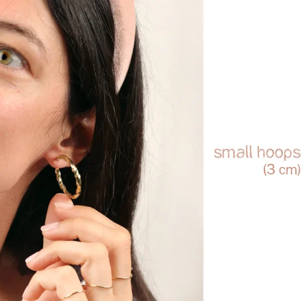 Outlet Siri a Mykonos. Earrings Earrings