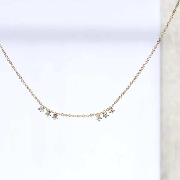 Sale Sto tra l’altro silenzio. Necklace Necklaces