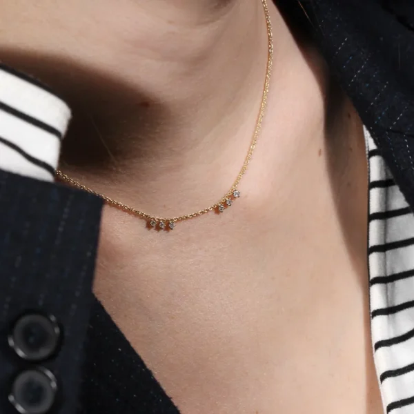 Sale Sto tra l’altro silenzio. Necklace Necklaces