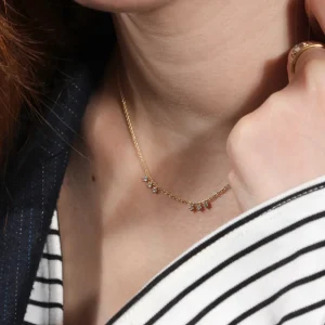 Sale Sto tra l’altro silenzio. Necklace Necklaces